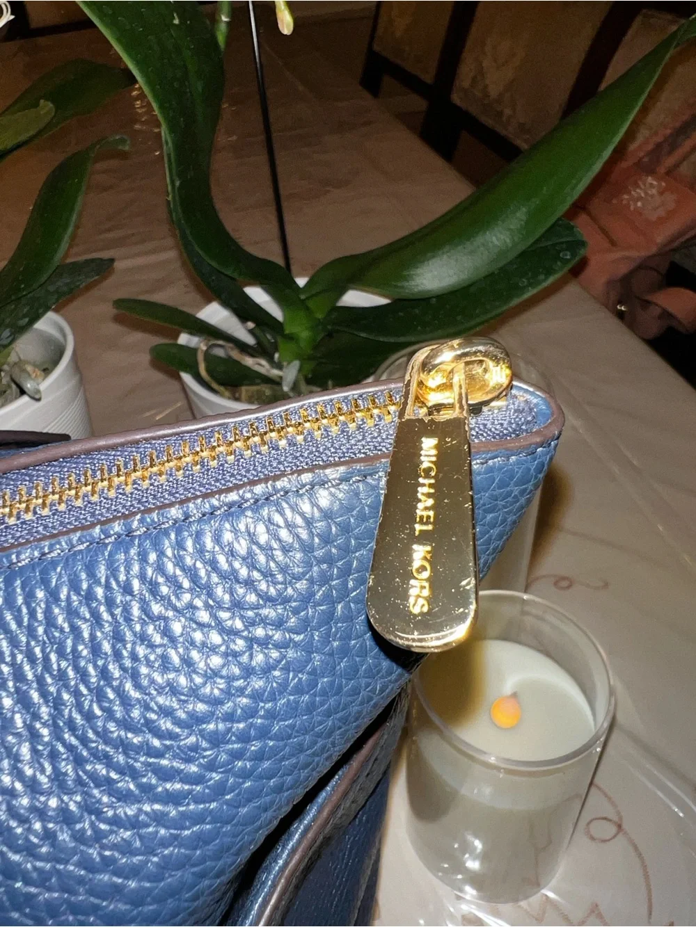 Michael Kors Jet Set Navy Pebbled Leather Tote Bag Gold Hardware MK Charm Large - Picture 5 of 16